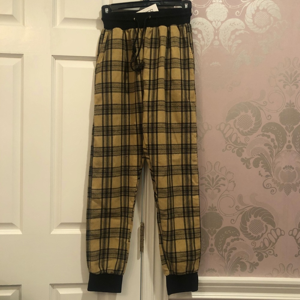 Seek The Label NWT Women’s Sweatpants